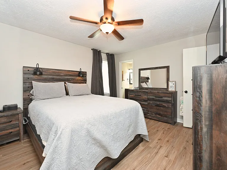 409 Sunnybrook Dr — Photo 12