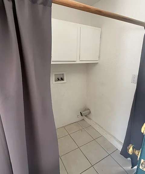 730 Tierra Rd #B — Photo 3