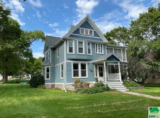 1202 4th Ave, Alton, IA 51003