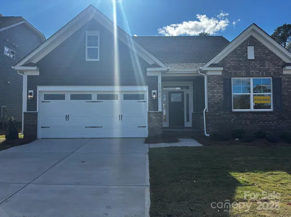 1392 Crooked Stick Dr, Rock Hill, SC 29730