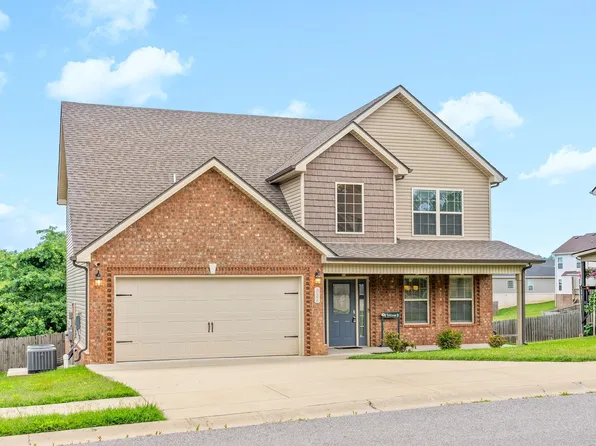 326 Wingfield Dr, Clarksville, TN 37043