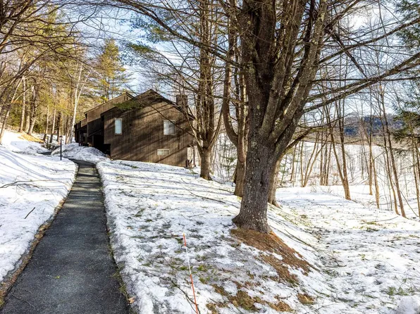 401 Old Quechee Road #9D, Hartford, VT 05059