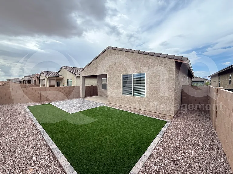6901 W Sweetshade Ln — Photo 29