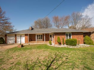 2039 E Lon St, Springfield, MO 65803