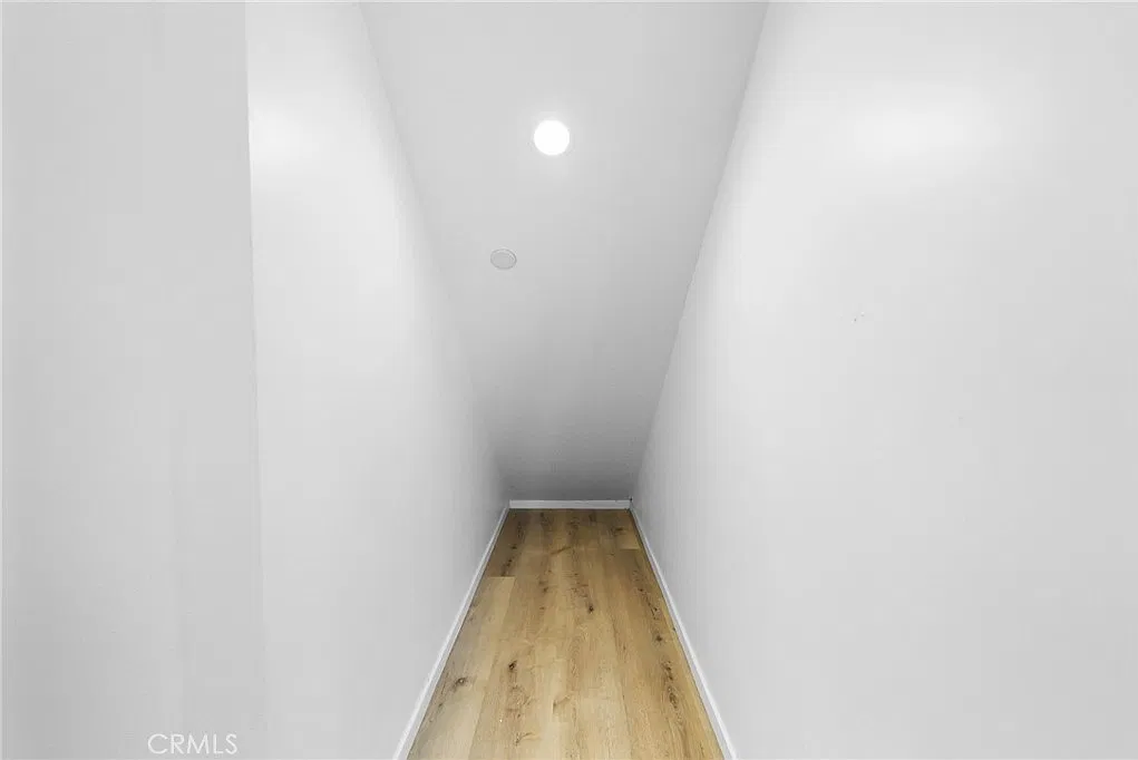 3 bed, 1257 sqft, $3,620 — Photo 3