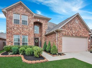 2213 Maple Point Dr N, Conroe, TX 77301