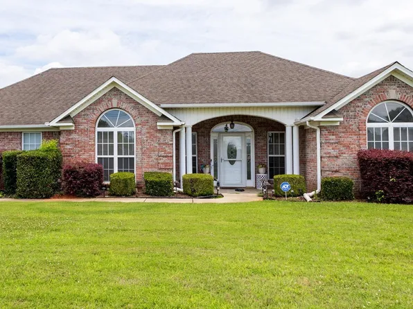 879 Dan Tibbs Rd, Huntsville, AL 35806