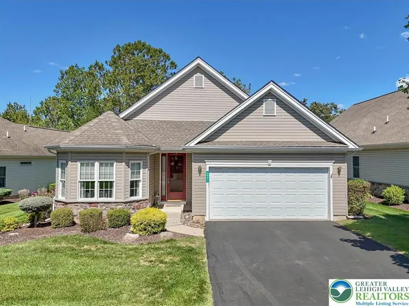 2097 Bally Dr, Northampton, PA 18067