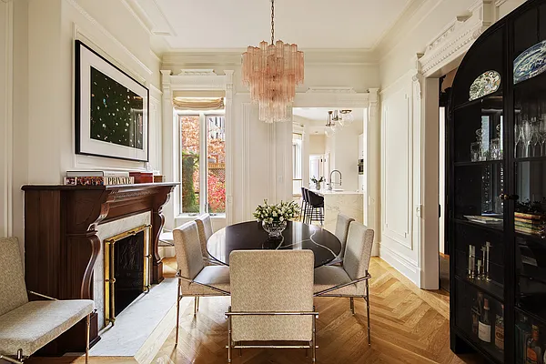 Sold by Compass | media 6