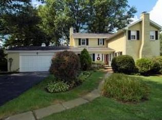 1217 Applewood Dr, Gibsonia, PA