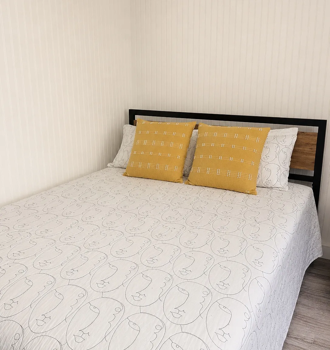 Studio, 400 sqft, $1,850 — Photo 1