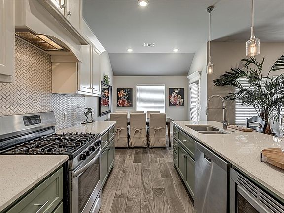5th image of 4013 Palisade Ln