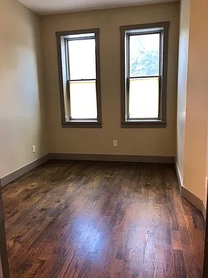 Rented by Lang Realty LLC | media 7