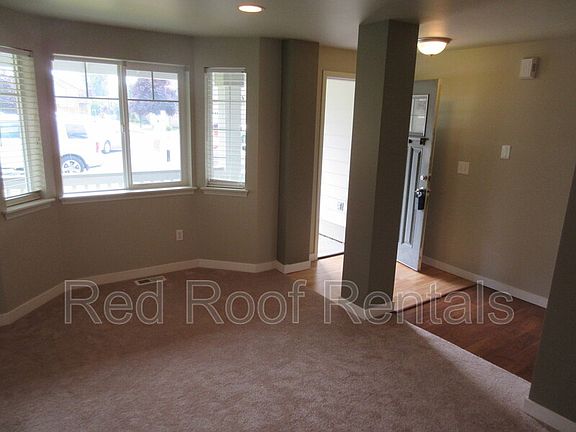 2nd image of 517 E 49th St