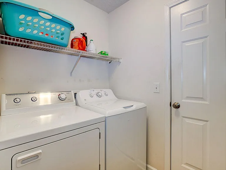 58 Safe Harbor Ave — Photo 18