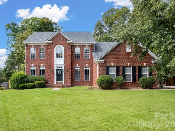 124 Doby Creek Ct, Fort Mill, SC 29715