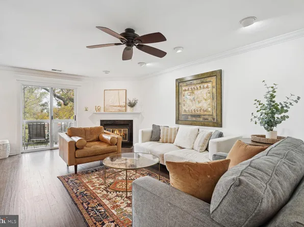 2101 N Rolfe St APT D, Arlington, VA 22209