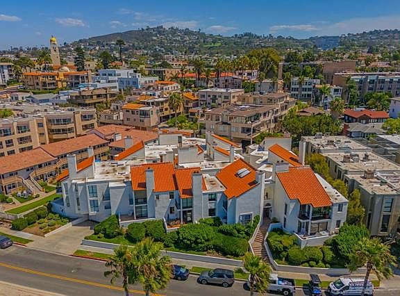 3rd image of 303 Coast Blvd Unit 15