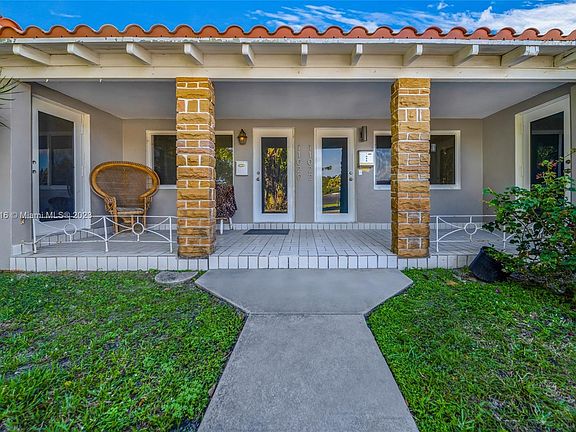 4th image of 11020 NE 10th Ave #0