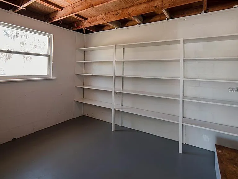 495 S McCall Rd — Photo 29