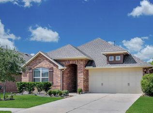 9510 Ocean Dr, Iowa Colony, TX 77583