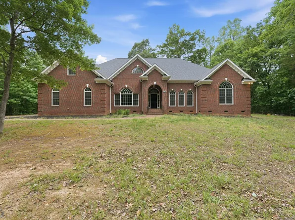 319 Triple Creek Dr, Efland, NC 27243