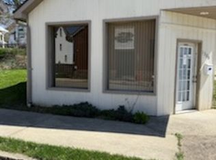 1300 Victoria Ave, New Kensington, PA 15068