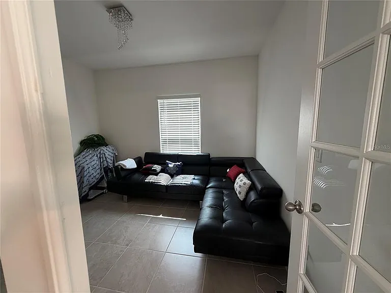 434 North Blvd E — Photo 21