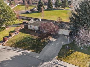 2921 Disney Dr, Idaho Falls, ID 83404