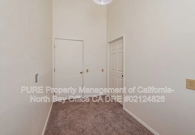 201 Meadowlark Ln #E1 — Photo 8