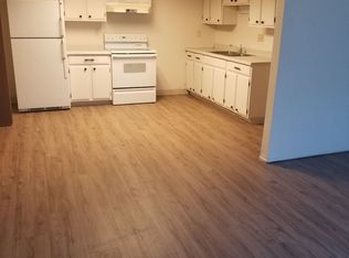 909 & 911 Western Rd #909-02, Wahpeton, ND 58075