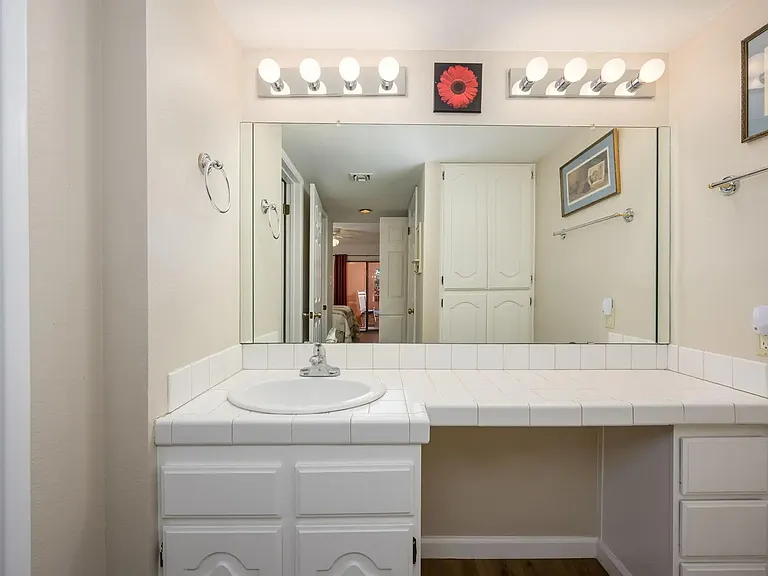 12212 N Paradise Village Pkwy S — Photo 19
