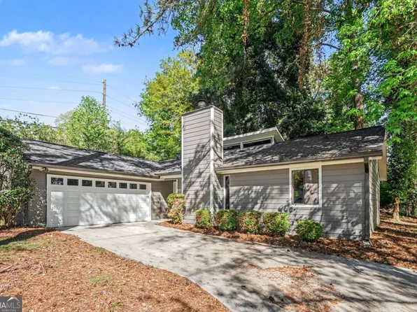 4105 Cumberland Dr, Snellville, GA 30039