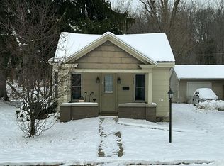 463 E Chicago St, Jonesville, MI 49250