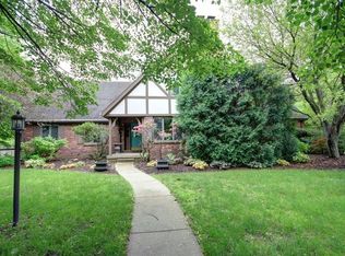 901 Galen Dr, Champaign, IL 61821