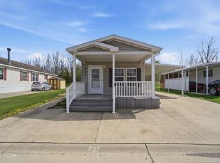 737 Lake Ridge Dr, Lima, OH 45804