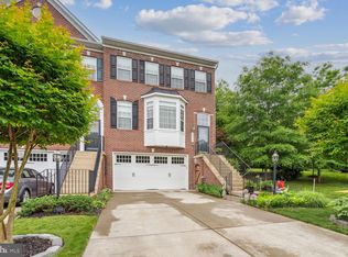 5933 Riverside Dr, Woodbridge, VA 22193