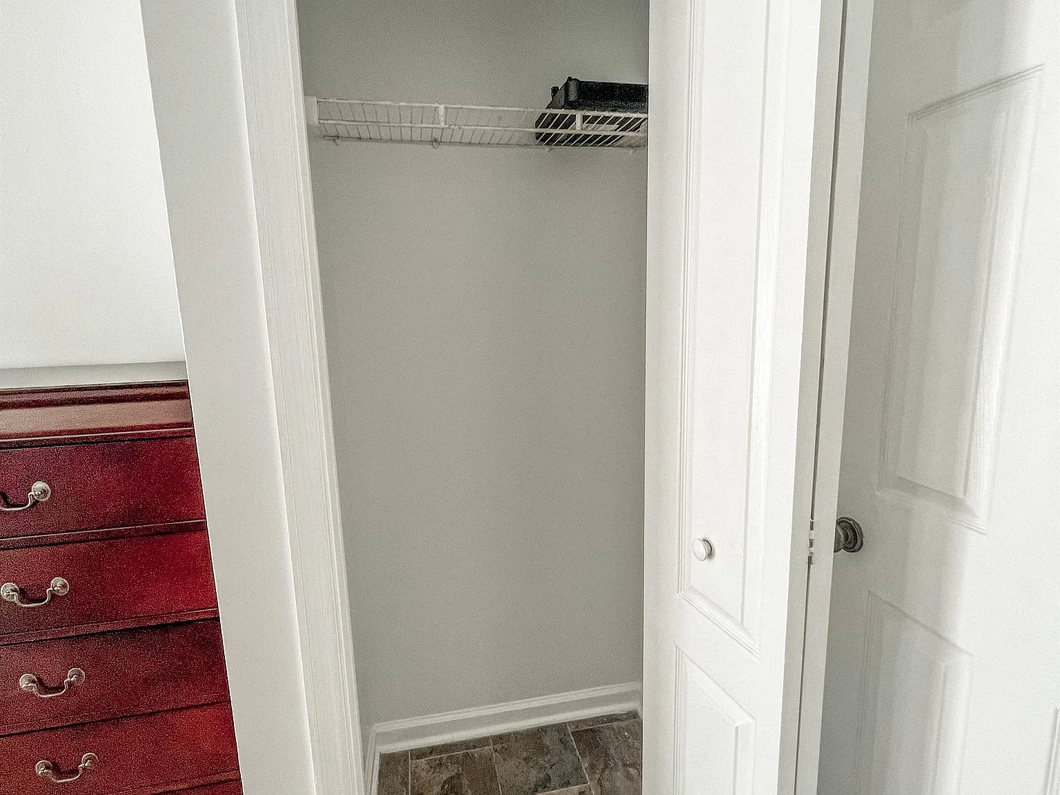 Garland Studio Apartments — Photo 4