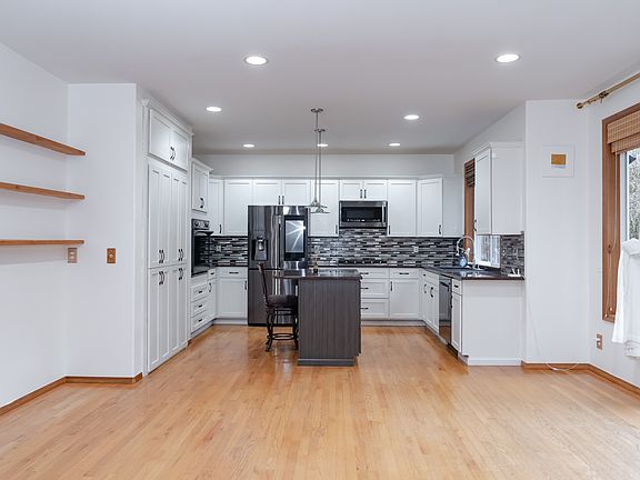 2nd image of 18630 134th Pl NE