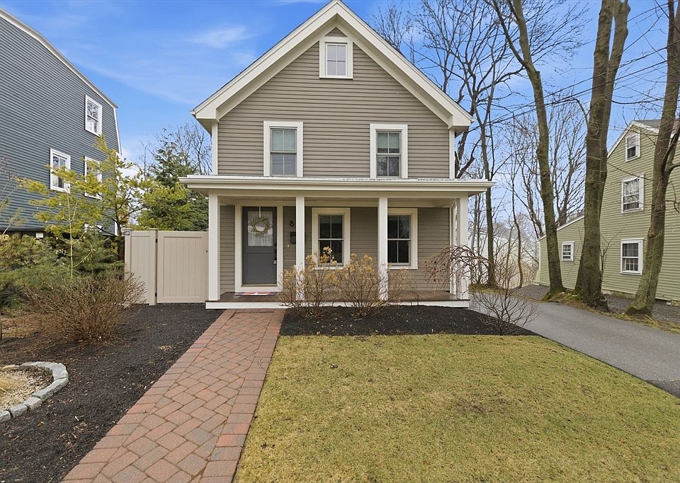 1st image of 847 Massachusetts Ave