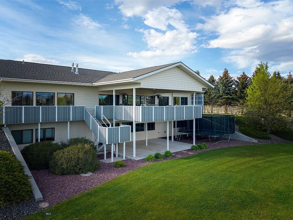 1st image of 165 Badger Dr