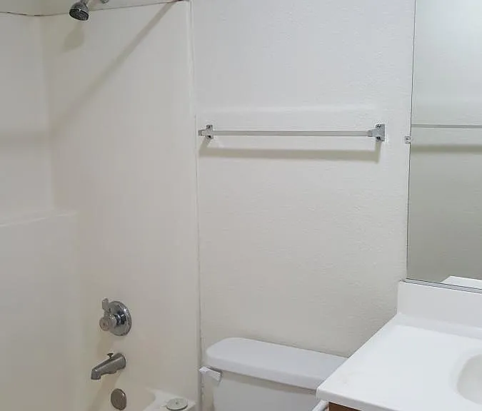 349 S Ashford Ave — Photo 3