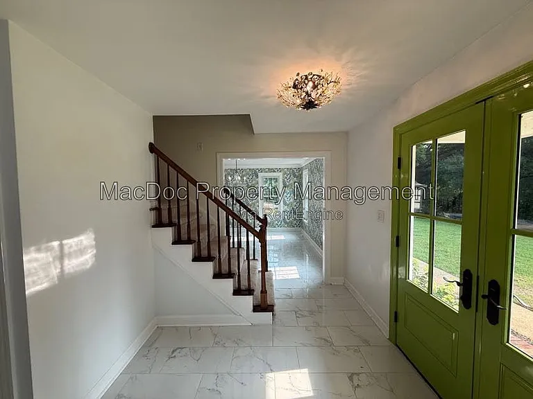 428 Ingleside Dr — Photo 31