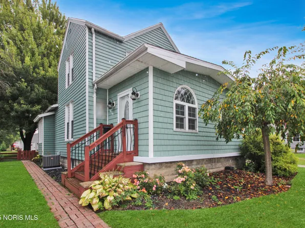 423 Fulton St, Pt Clinton, OH 43452