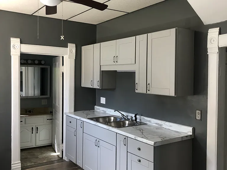 711 N Court St #A — Photo 6