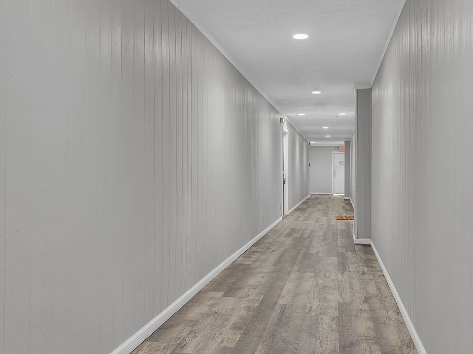 1st image of 441 Harding Pl APT B2