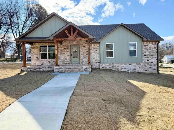 312 Light St, Paragould, AR 72450