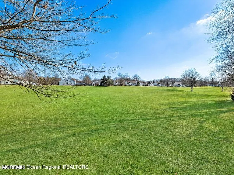 48 Rutland Ln — Photo 23