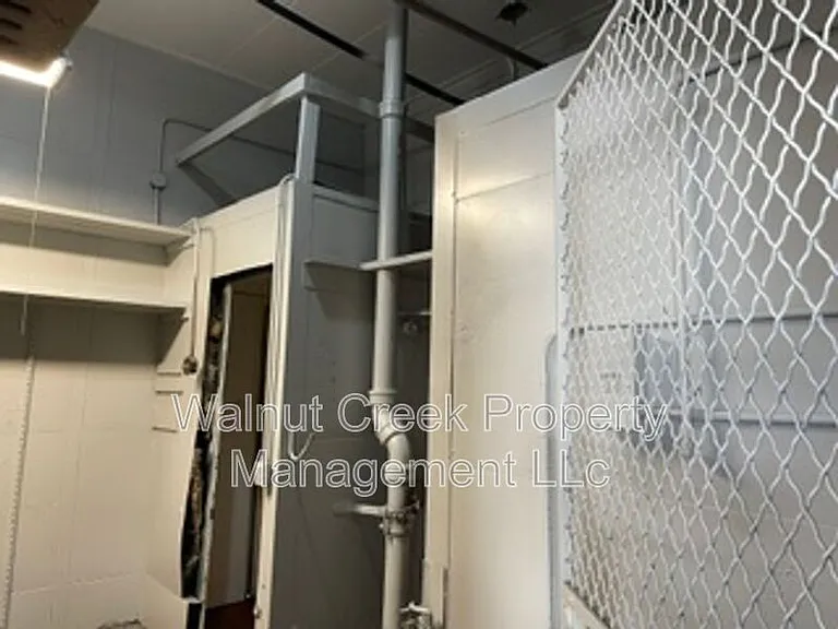 6015 Lake Ave #SUTTON STATION FORMA — Photo 10