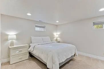 4925 S Pinehill Dr — Photo 36